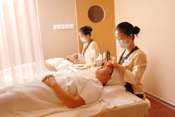 關(guān)于美容師服務(wù)過程講解項目內(nèi)容的技巧 - 歐泉國際